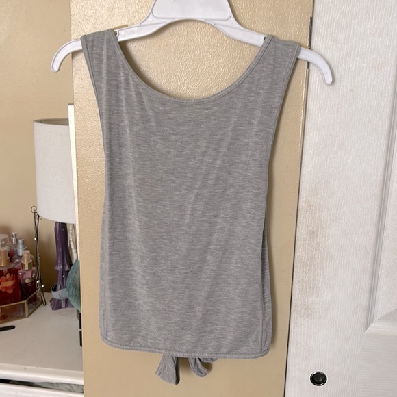 lululemon tank - Picture 2 of 4